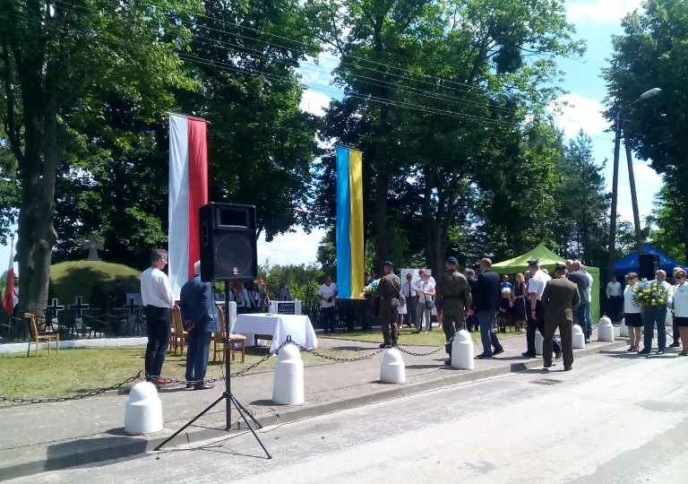 Uroczystość na ukraińskim cmentarzu